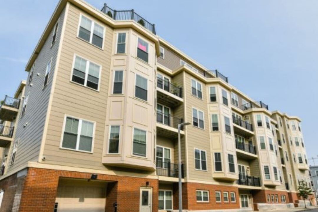 245 Sumner
