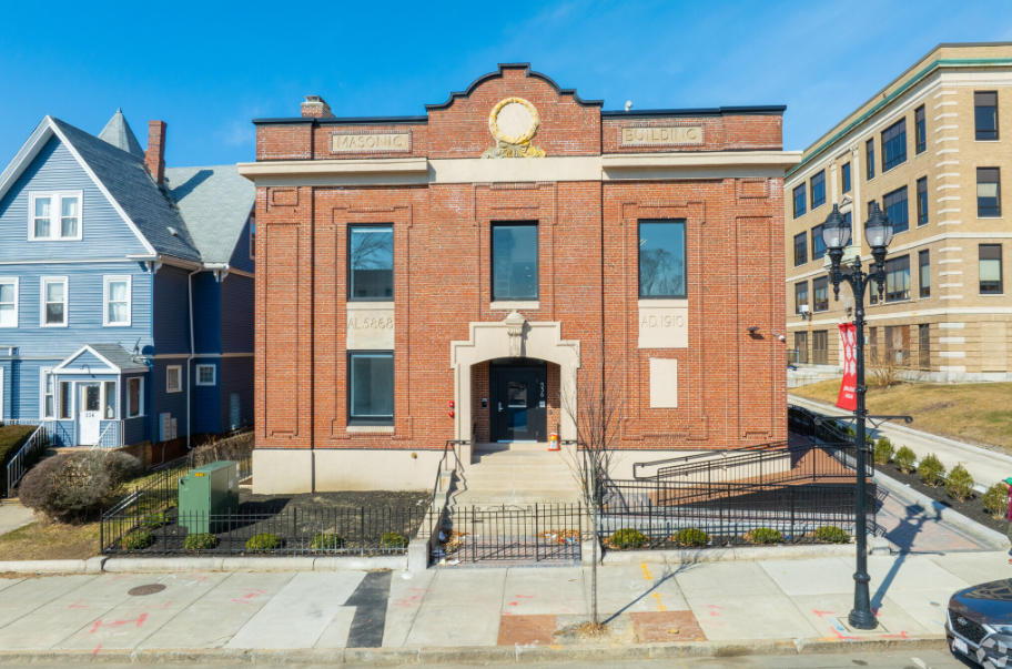 536 Broadway