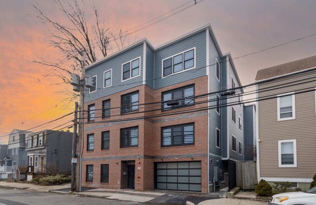 119 Addison
