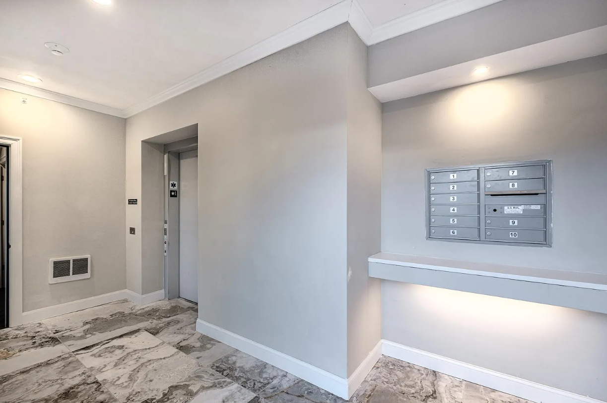 https://www.affordablelistings.com/wp-content/uploads/2025/03/119-Addison-Lobby.png