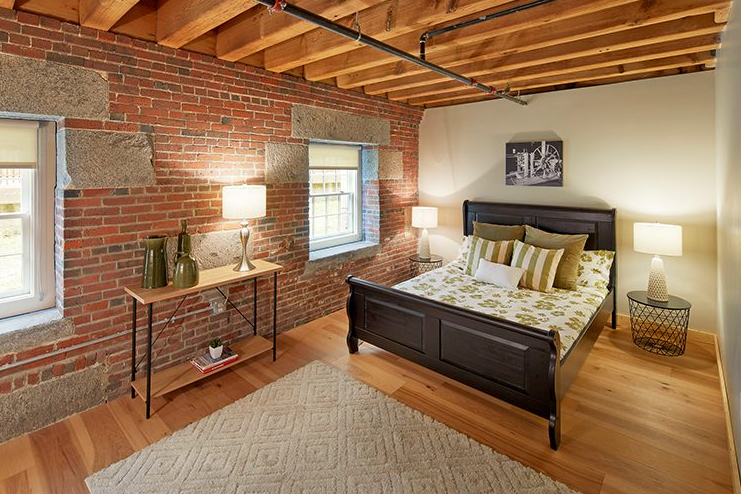 Bedroom of Ropewalk in Charlestown
