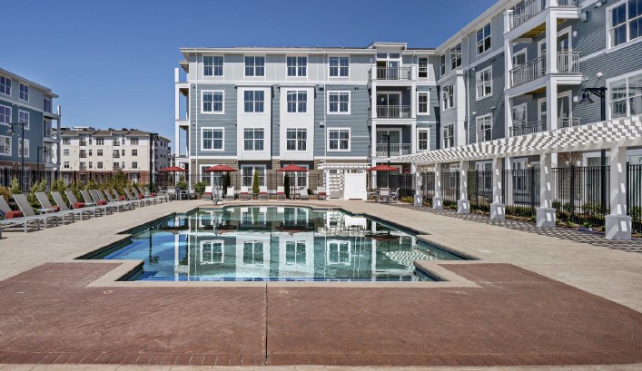 mews pool