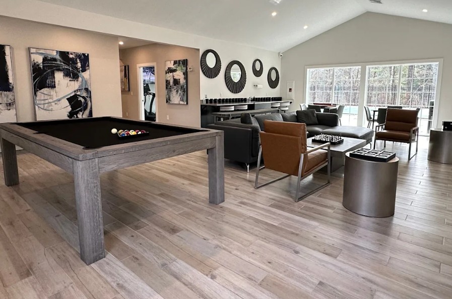 canton clubroom